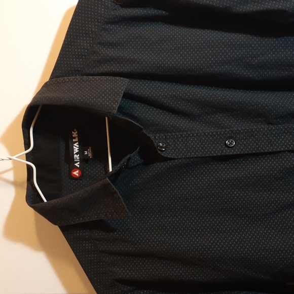 Airwalk Button Down Slim Fit Shirt - Picture 5 of 5